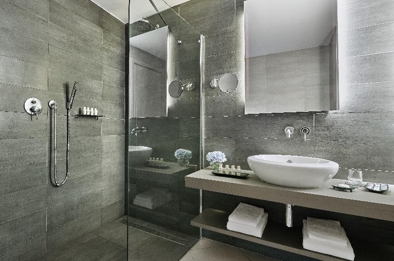 غرفة كلاسيكية مطلّة علي الحديقة, Capovaticano Resort Thalasso Spa