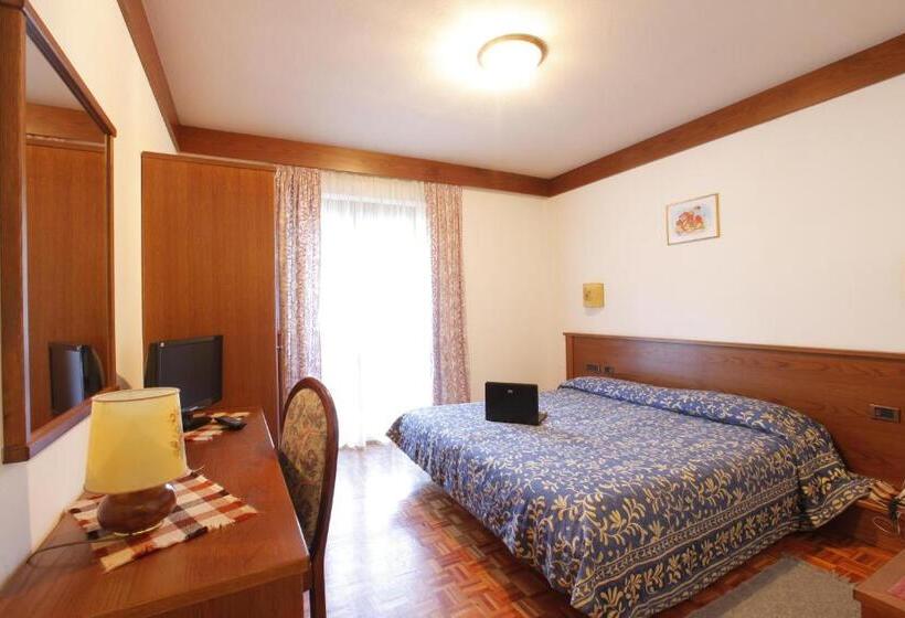 חדר סטנדרט עם מרפסת, Carlone