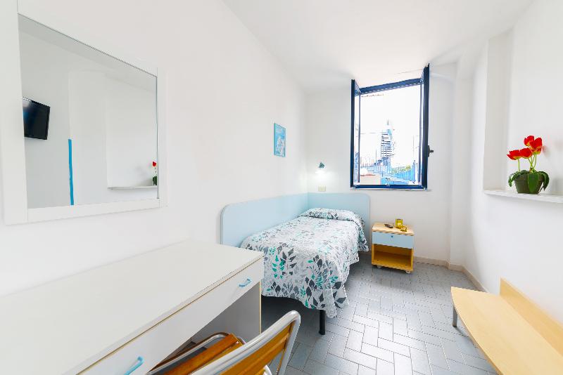 스탠다드 싱글 룸, Celeste