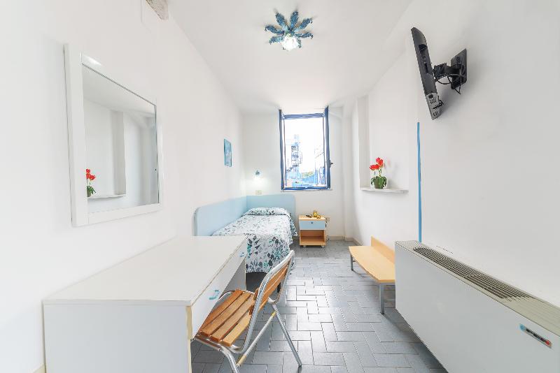 스탠다드 싱글 룸, Celeste