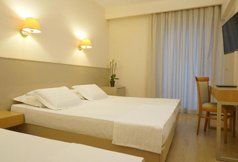 コンフォートトリプルルーム, Esperia