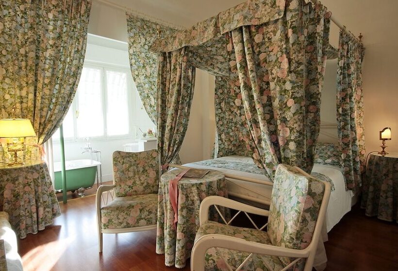 غرفة عائلية, Eveline Portosole