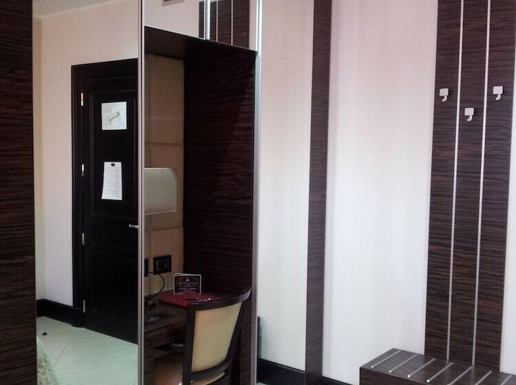 חדר סטנדרט, Excelsior