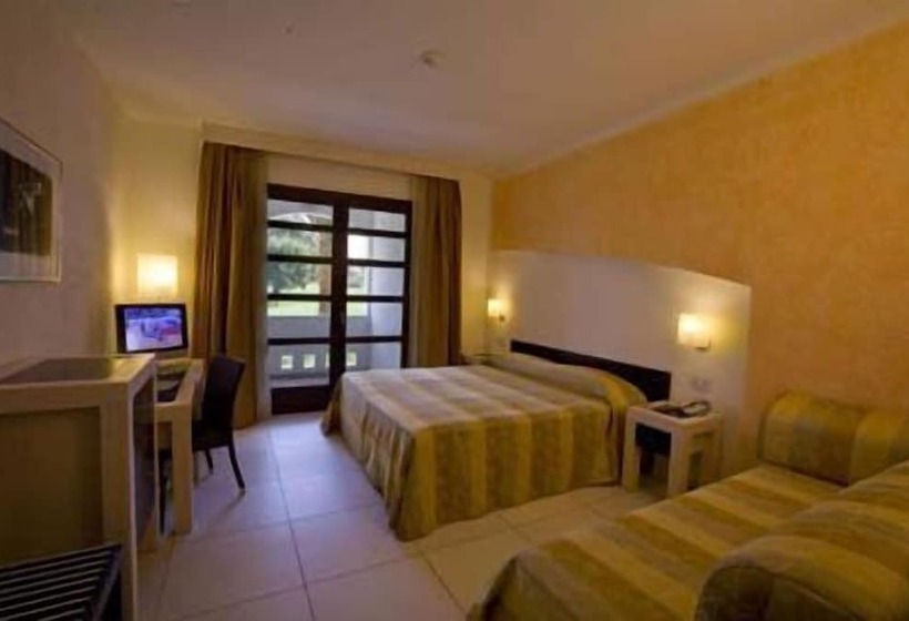 غرفة قياسية ثلاثية, Gallipoli Resort