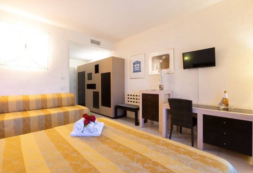 غرفة قياسية رباعية, Gallipoli Resort