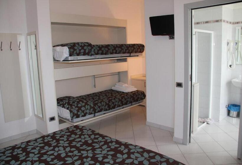 غرفة سوبيريور ثلاثية, Garden