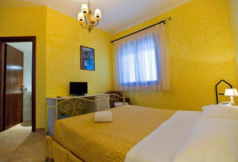 חדר סטנדרט, History