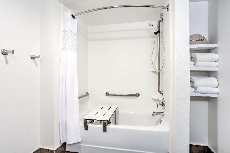 اتاق استاندارد با چشم‌انداز استخر, JAZ Aquamarine