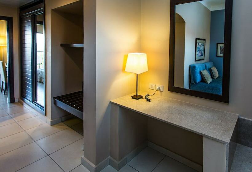 اتاق لوکس خانوادگی, JAZ Aquamarine