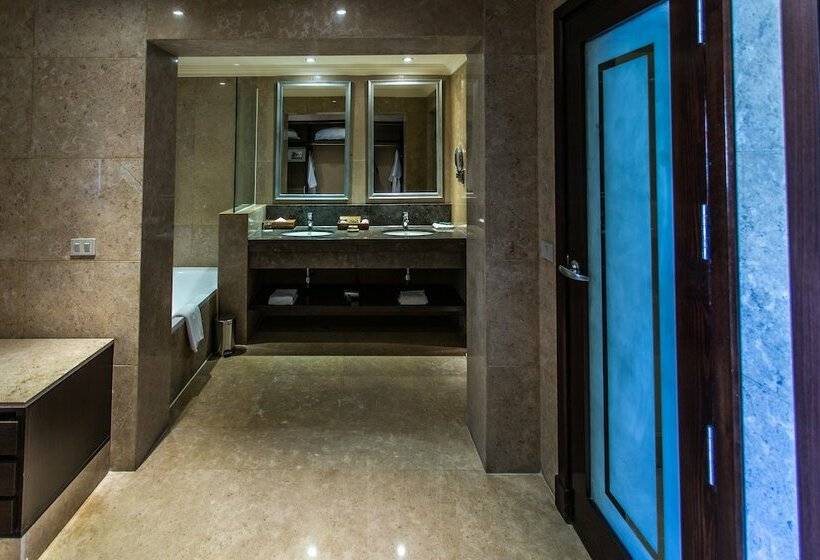 سوییت جونیور, JAZ Aquamarine