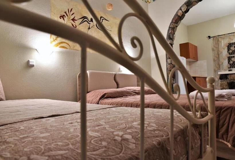 带海景的高档工作室, Kafouros