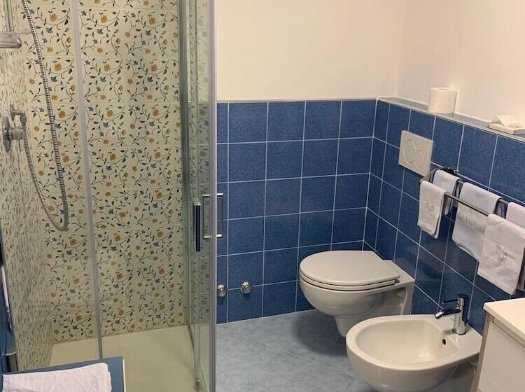 Номер Стандарт, La Balnearia