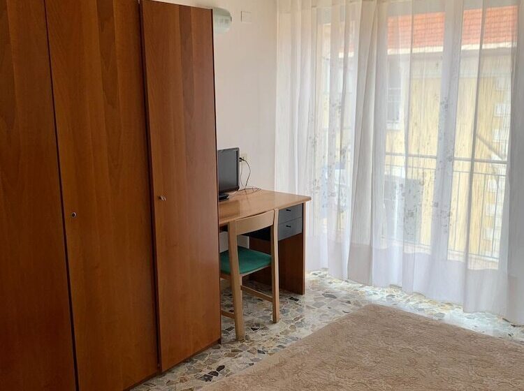 Quarto Estandar Individual, La Balnearia
