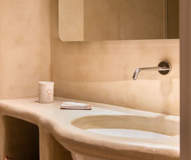 스탠다드 룸 가든 전망, Ravesi