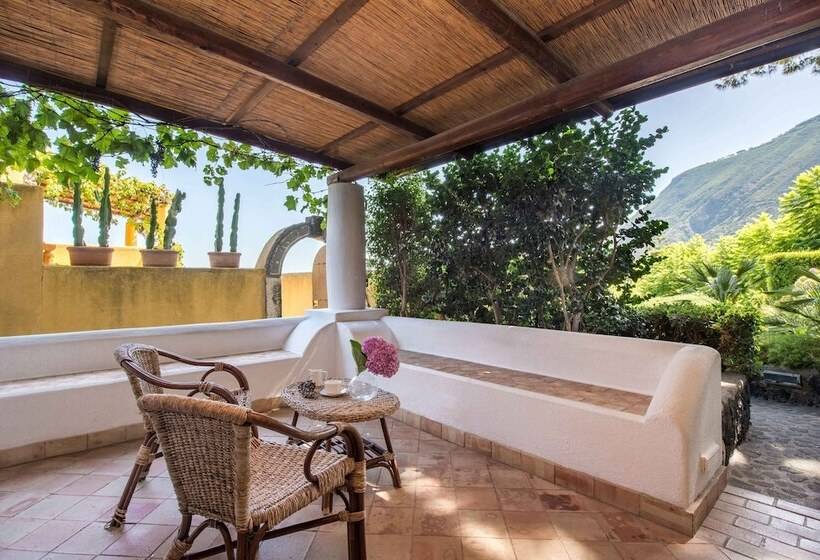 스탠다드 룸 가든 전망, Ravesi