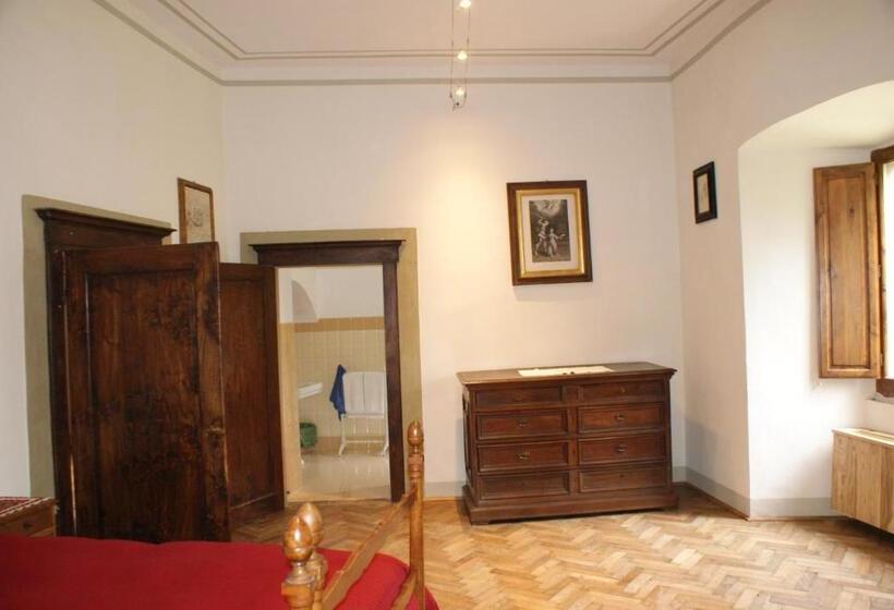 اتاق لوکس, Relais La Torre