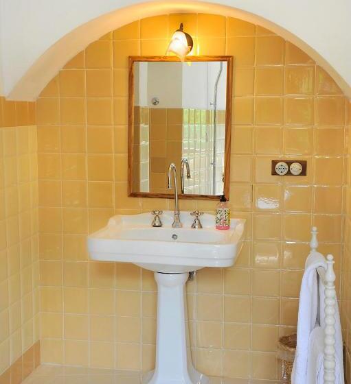 اتاق لوکس, Relais La Torre