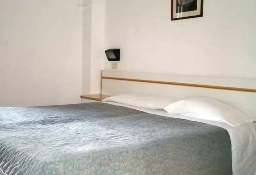 Standard Room, Sacramora