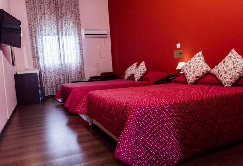 高级三人间, Vienni