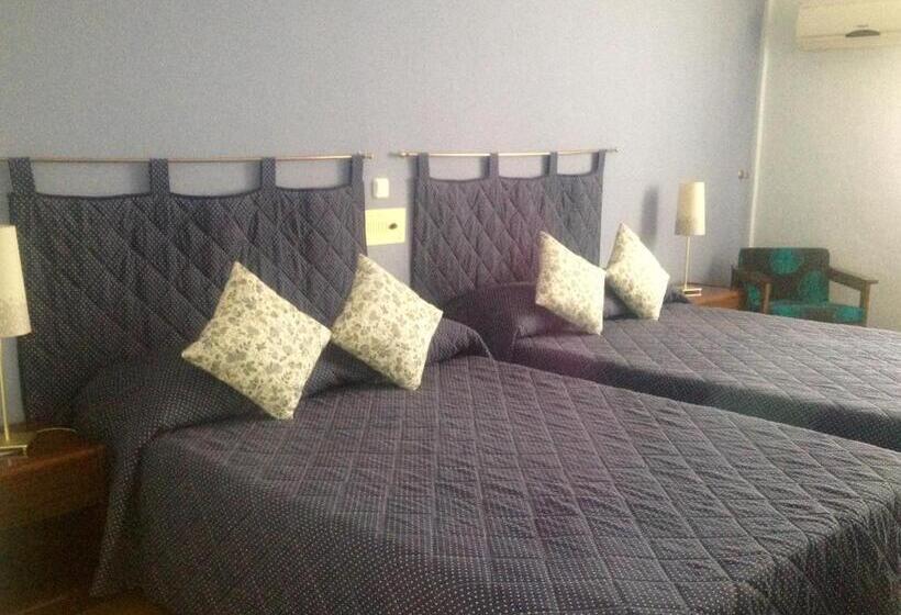 高级三人间, Vienni