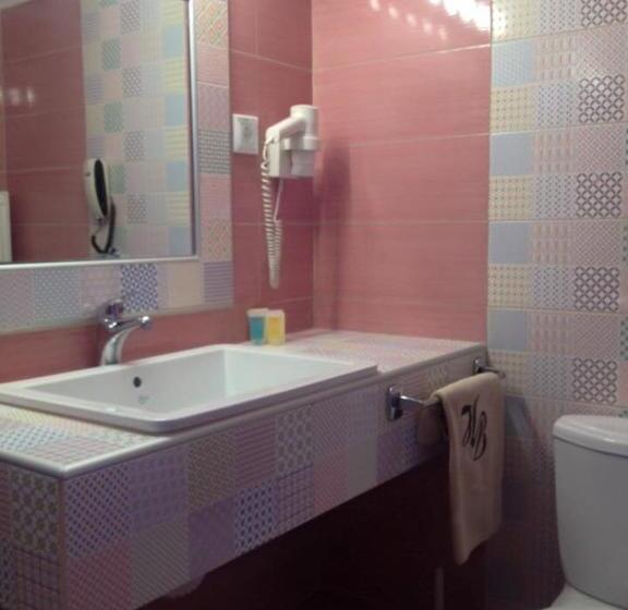 豪华套房, Vienni