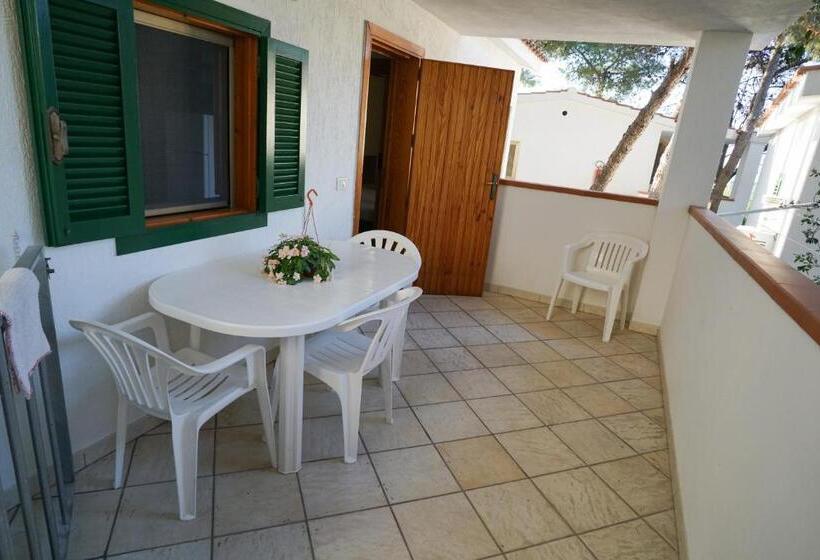 בונגלו סטנדרט 2 חדרי שינה, Villaggio Mascia