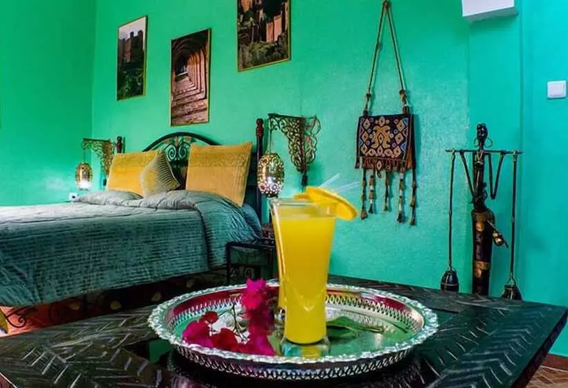 اتاق استاندارد سه نفره, Le Petit Riad Maison D Hôtes