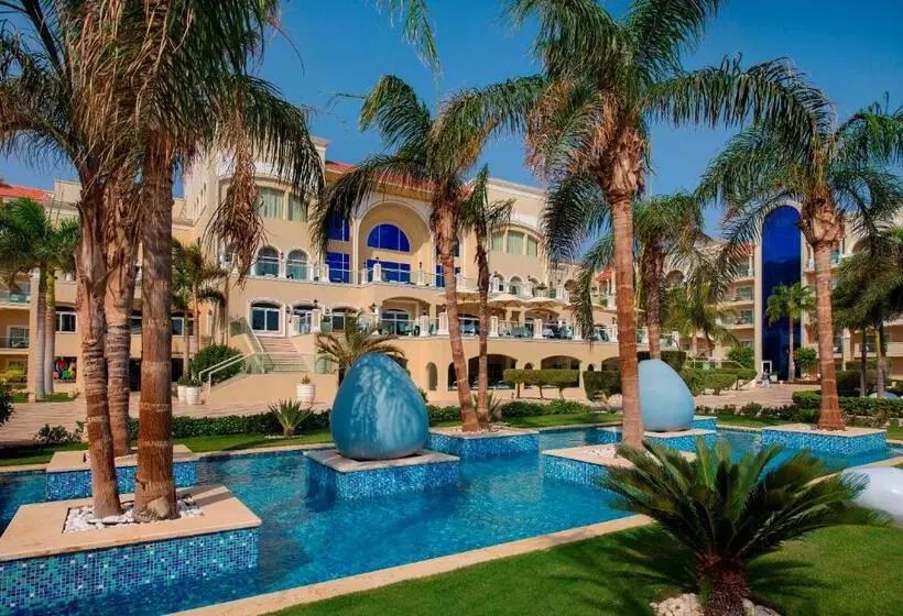 اتاق لوکس با چشم‌انداز استخر, Premier Le Reve Hotel & Spa Sahl Hasheesh   Adults Only 16 Years Plus