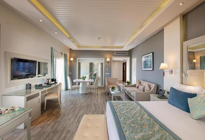 سوییت با چشم‌انداز دریا, Premier Le Reve Hotel & Spa Sahl Hasheesh   Adults Only 16 Years Plus
