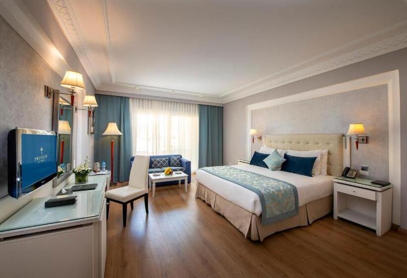 اتاق اساندارد با چشم‌انداز جانبی به دریا, Premier Le Reve Hotel & Spa Sahl Hasheesh   Adults Only 16 Years Plus