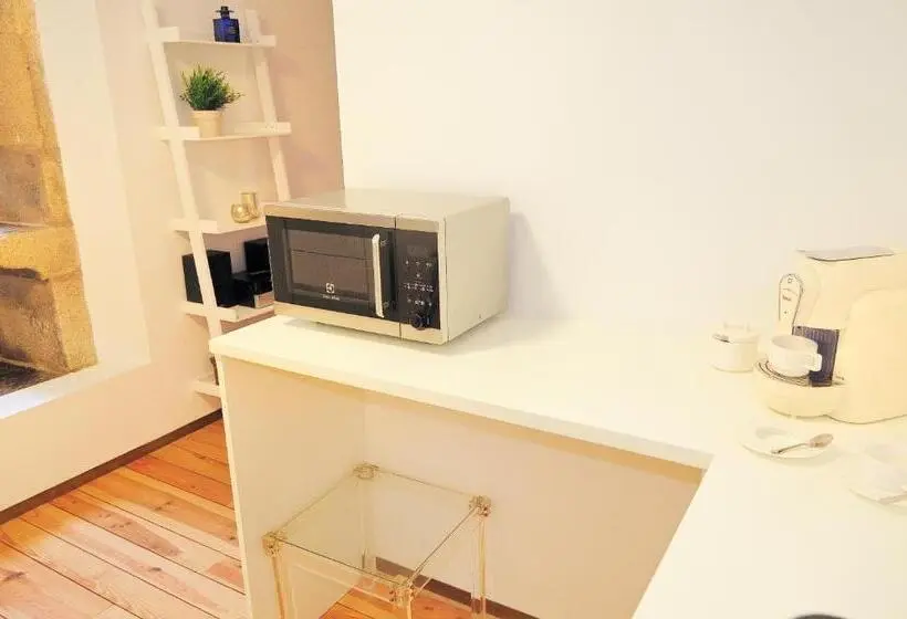 استودیوی استاندارد, Condes De Azevedo Palace Apartments