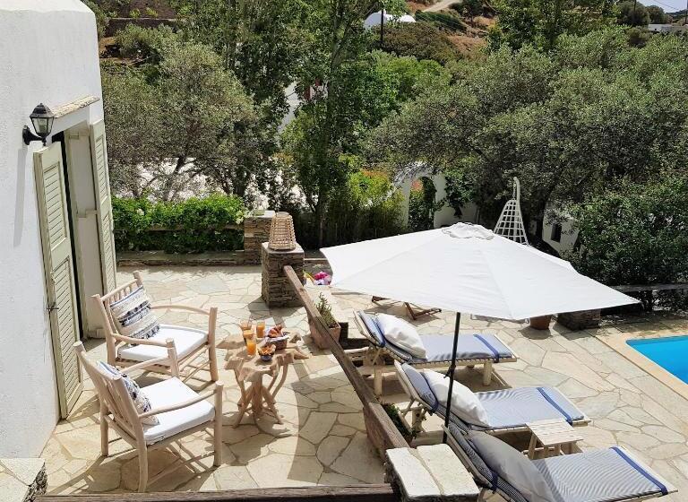 جناح مطلّ علي حمام السباحة, Andromeda