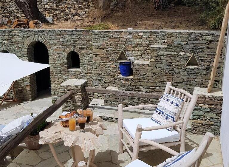 جناح مطلّ علي حمام السباحة, Andromeda