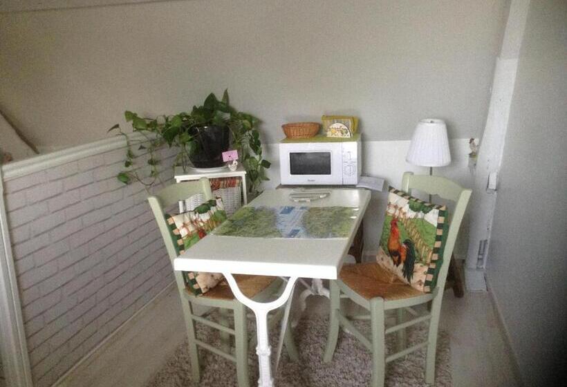 ガーデンビュースタンダードルーム, Le Jardin Des Poules