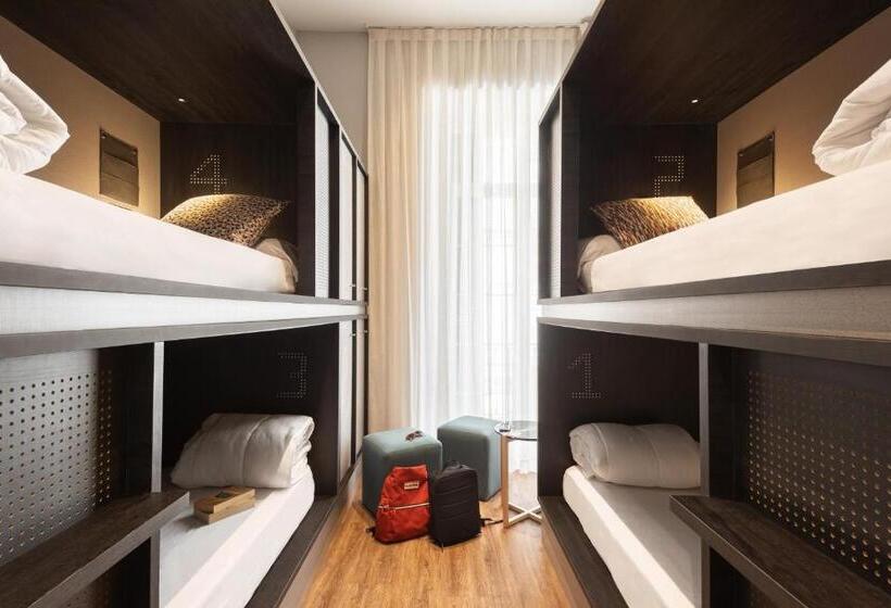 تختخواب در اتاق مشترک, Toc Hostel Málaga