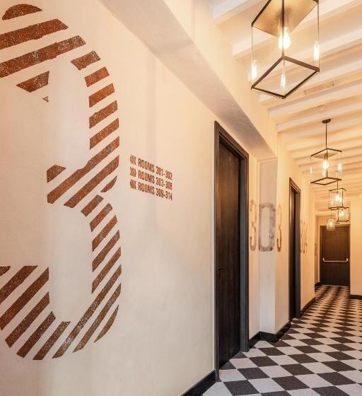 تختخواب در اتاق مشترک, Toc Hostel Málaga