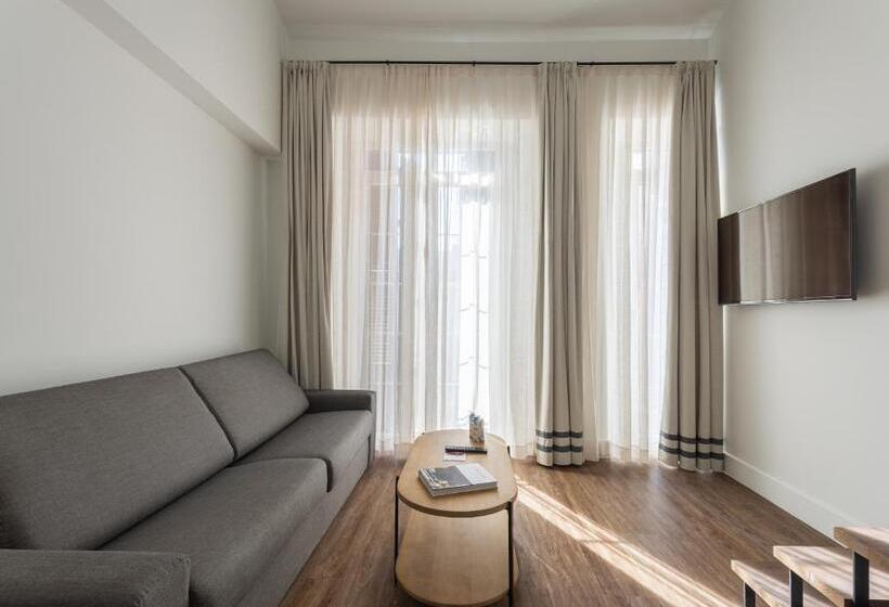 اتاق سوپریور خانوادگی, Toc Hostel Málaga