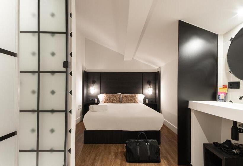 اتاق سوپریور خانوادگی, Toc Hostel Málaga