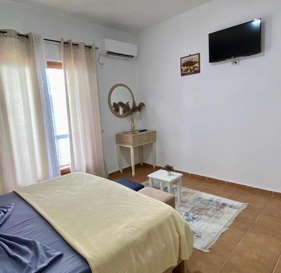 标准间, Bella Vista