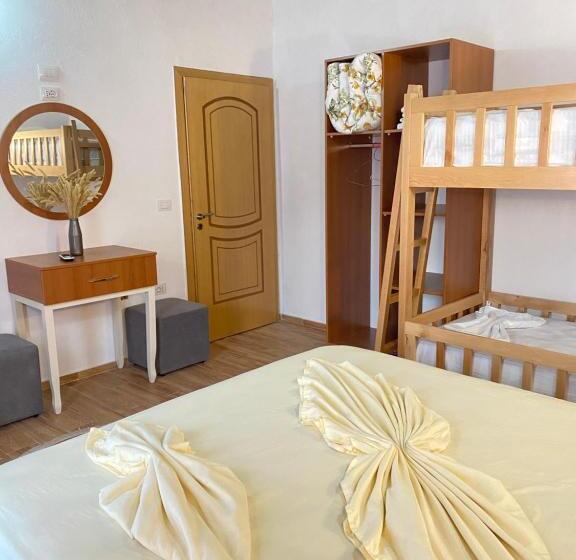 家庭间, Bella Vista