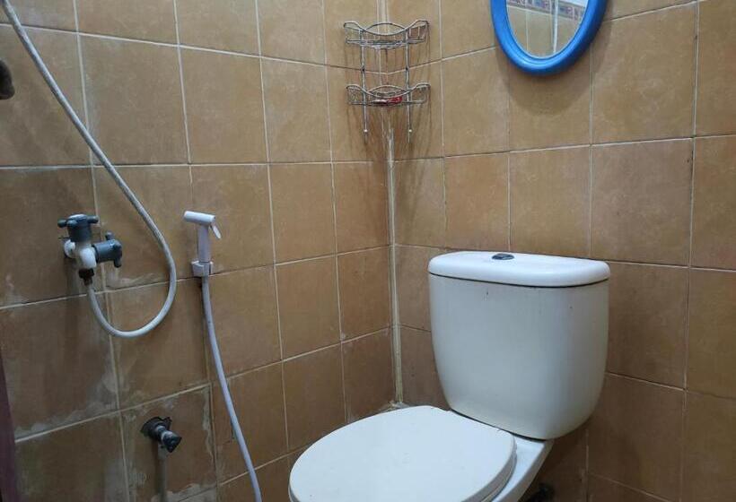 スタンダードルーム, Oyo 90529  Baruga Makassar