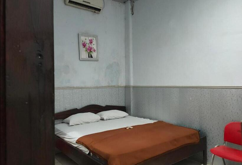 Номер Стандарт, Oyo 90529  Baruga Makassar