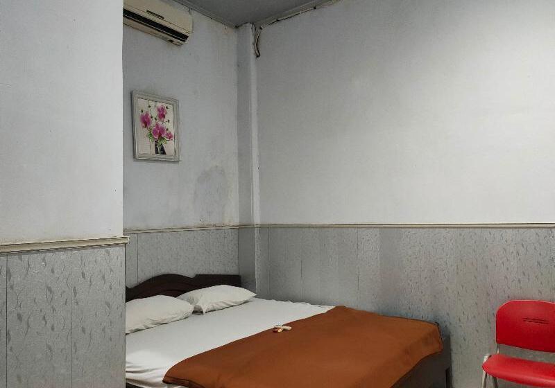 Номер Стандарт, Oyo 90529  Baruga Makassar