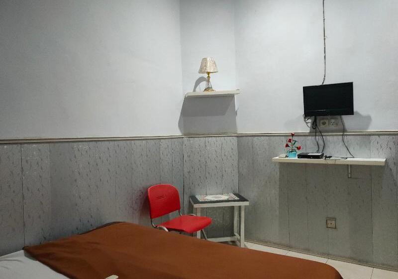 スタンダードルーム, Oyo 90529  Baruga Makassar