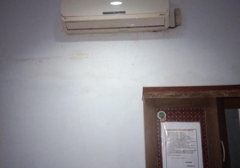 スタンダードルーム, Oyo 90529  Baruga Makassar