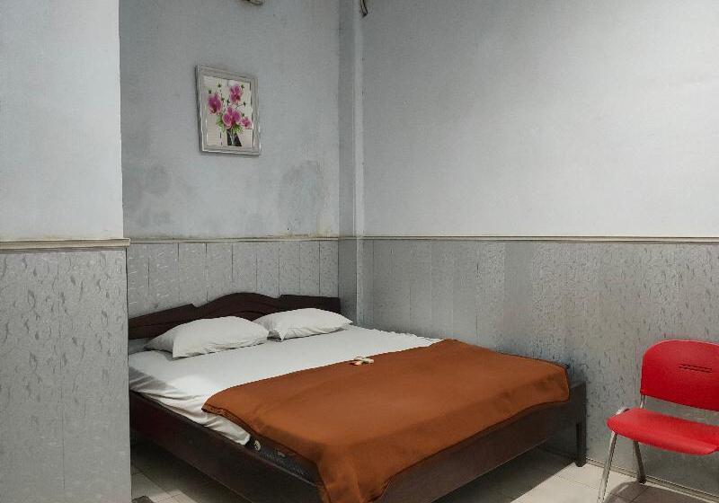 Номер Стандарт, Oyo 90529  Baruga Makassar