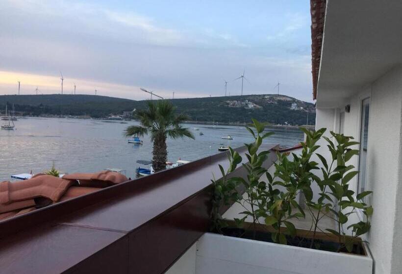 חדר דלוקס עם מרפסת נוף לים, Teos Lodge