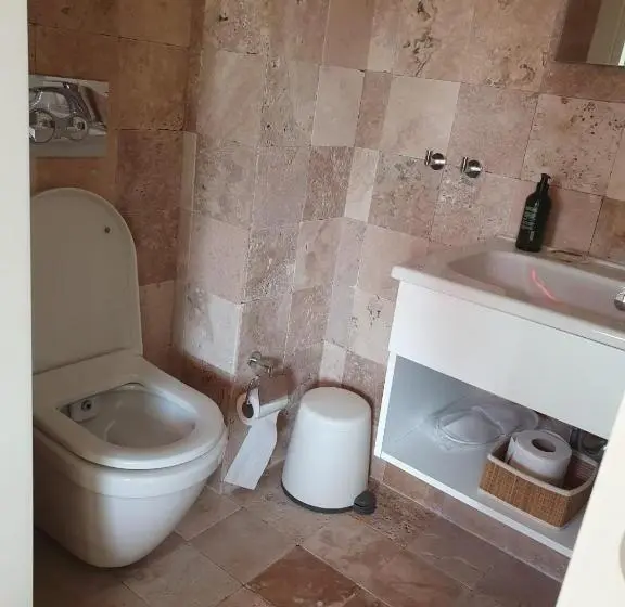 اتاق استاندارد با چشم‌انداز دریا, Teos Lodge