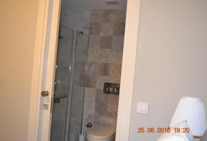 חדר משפחתי דלוקס, Teos Lodge