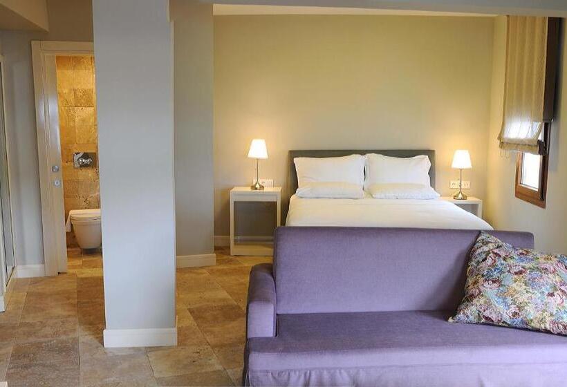 חדר משפחתי דלוקס, Teos Lodge